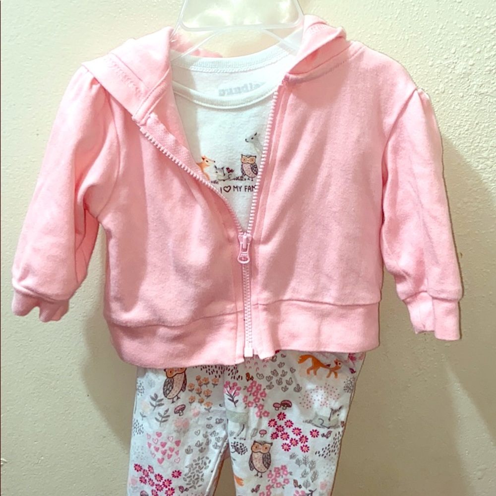 Bundles baby place 0-3 m baby girl 3 piece EUC